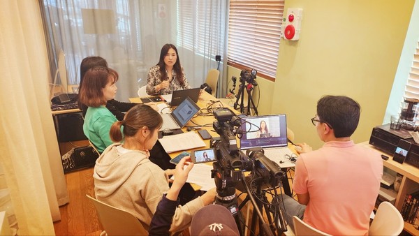 ▲ 생방송 디지털교육 토크쇼 개최 모습.